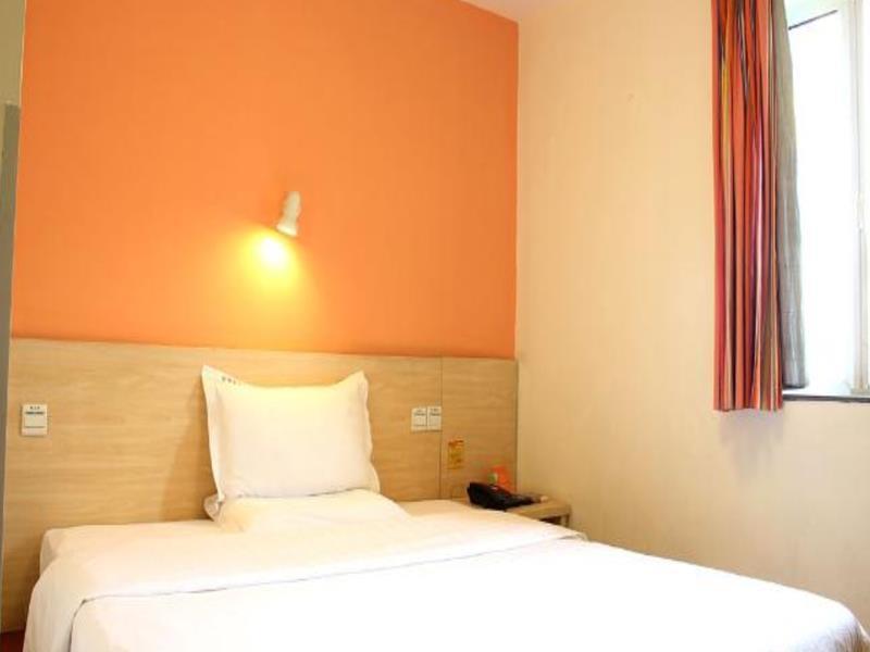 7Days Inn Chengdu Yulin Province Stadium Exterior foto
